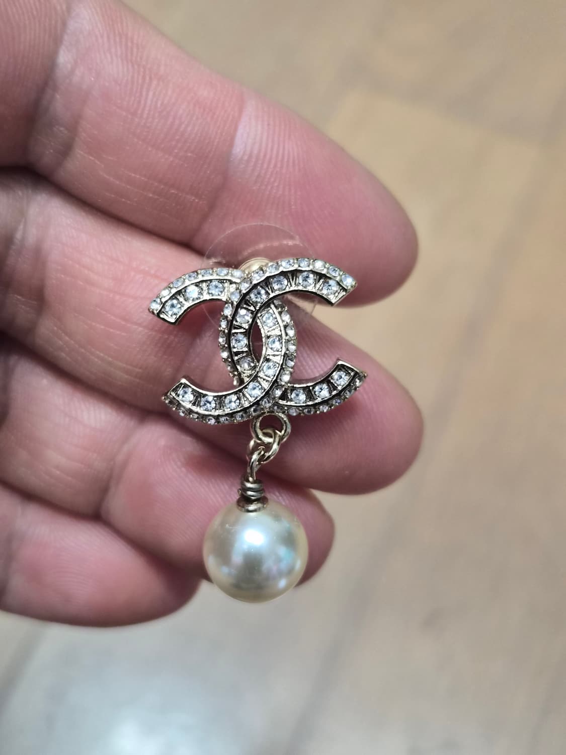 (정품) 샤넬 크리스탈 CC로고 진주 드롭 귀걸이 (명품 여성 목걸이 팔 상품이미지5