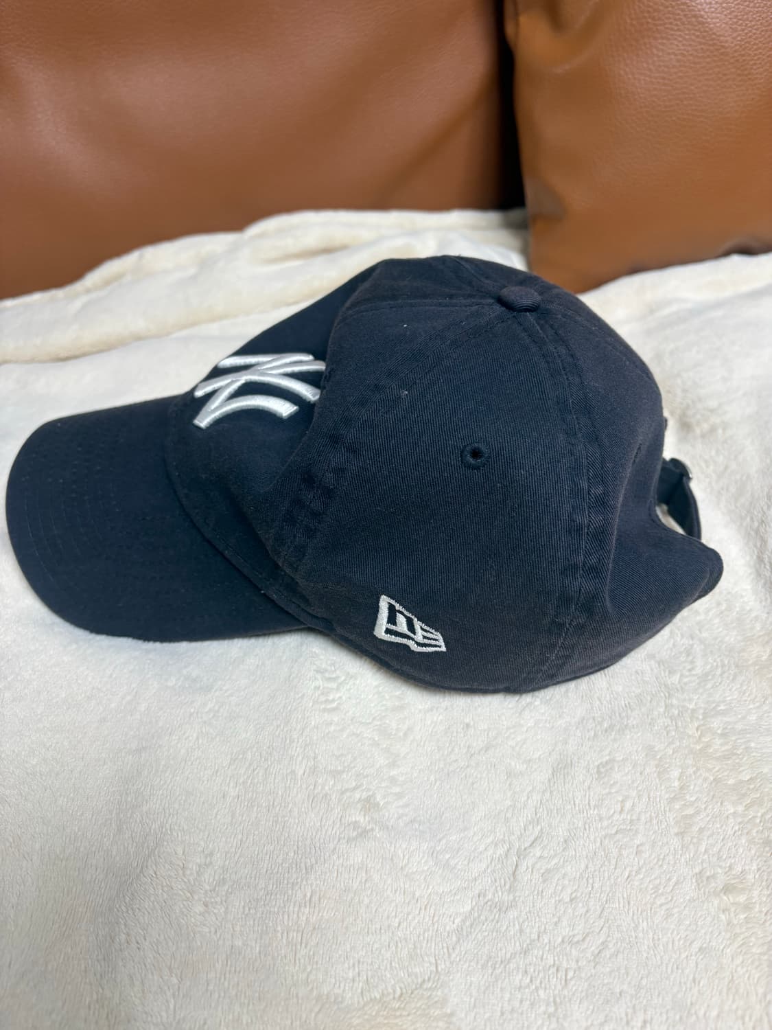 모마 볼캡 뉴에라 모자 뉴에라 x 모마 뉴욕 양키즈 캡 블랙 상품이미지4