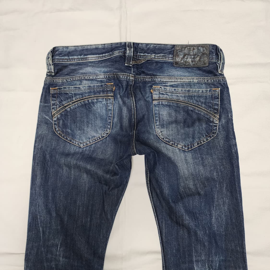 디젤 THANAZ 워싱 디스트로이드 팬츠 상품이미지6