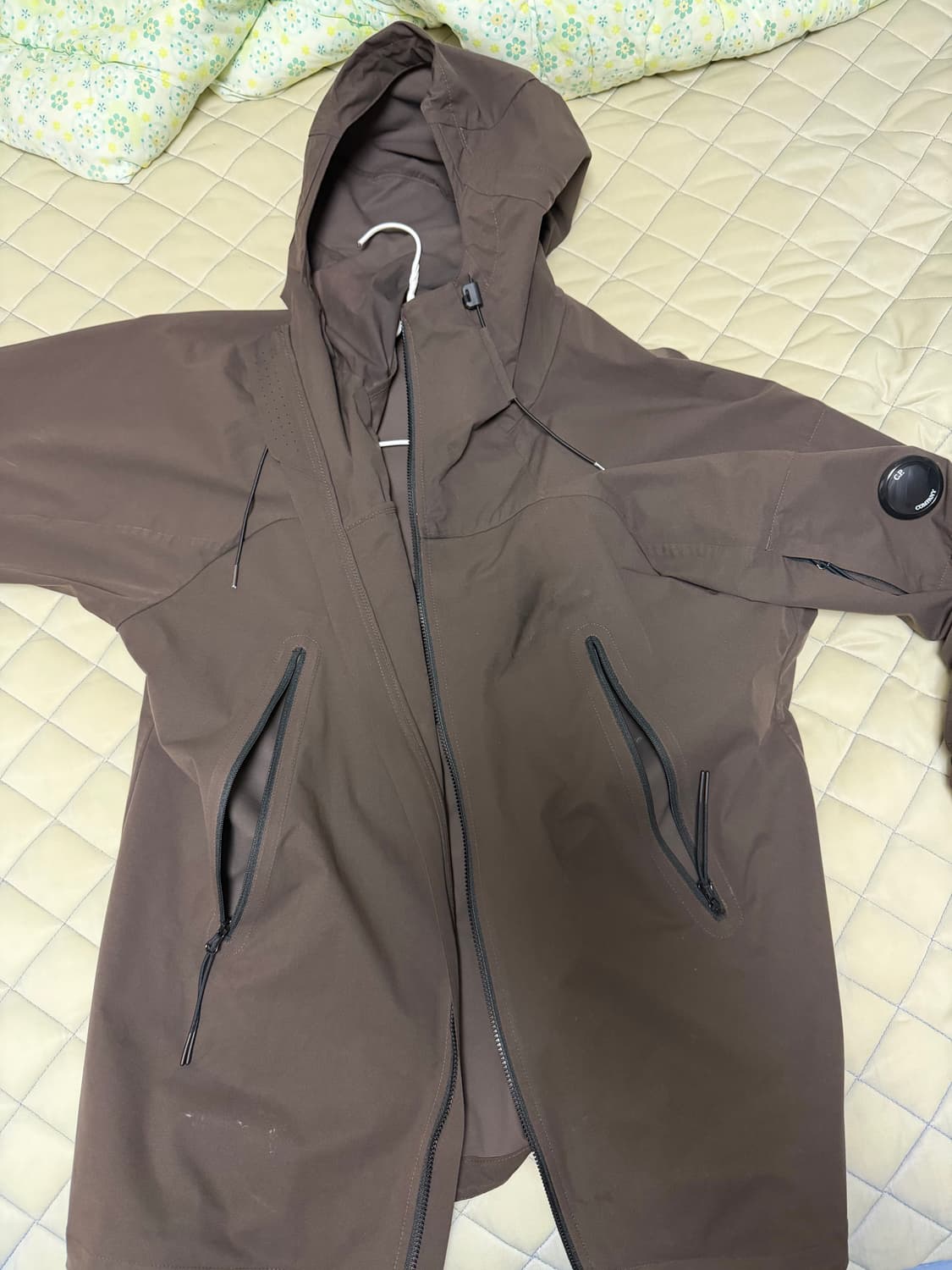 cp컴퍼니 바람막이 상품이미지1