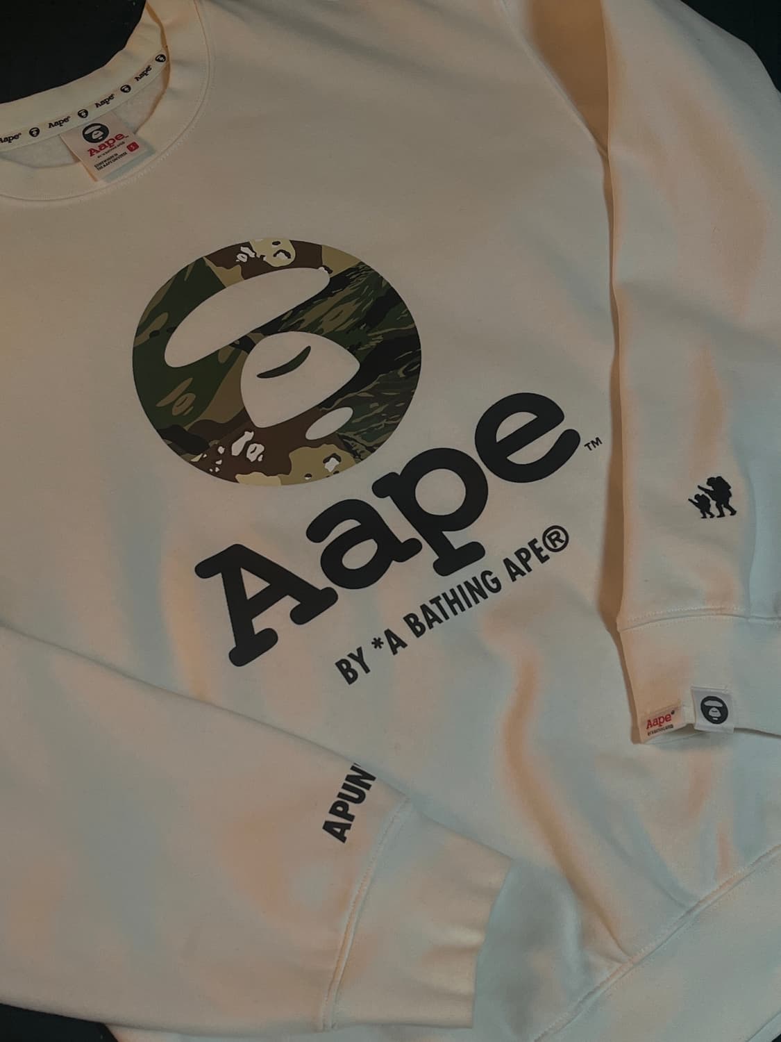 베이프 에이프 카모  맨투맨 상품이미지1