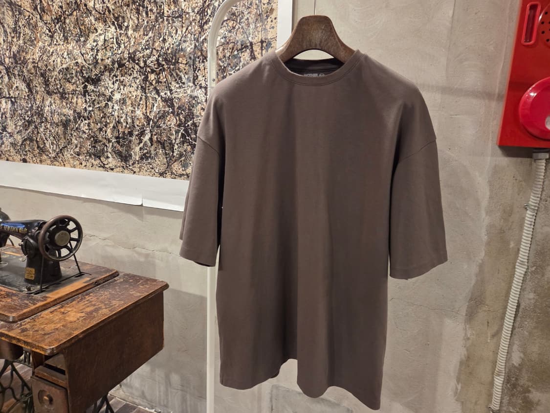 어나더어피스 티셔츠  상품이미지1