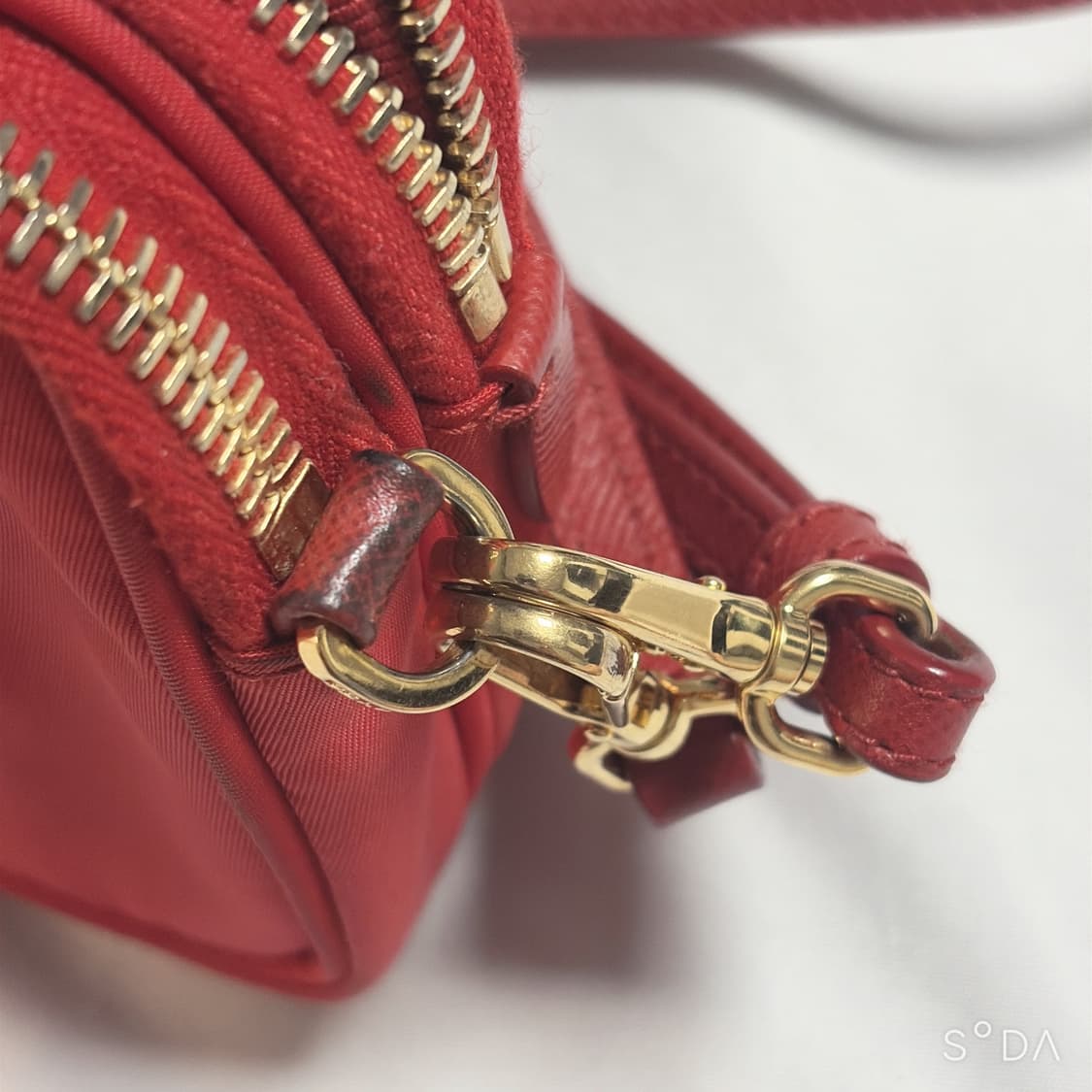 프라다 레드 크로스백 상품이미지10