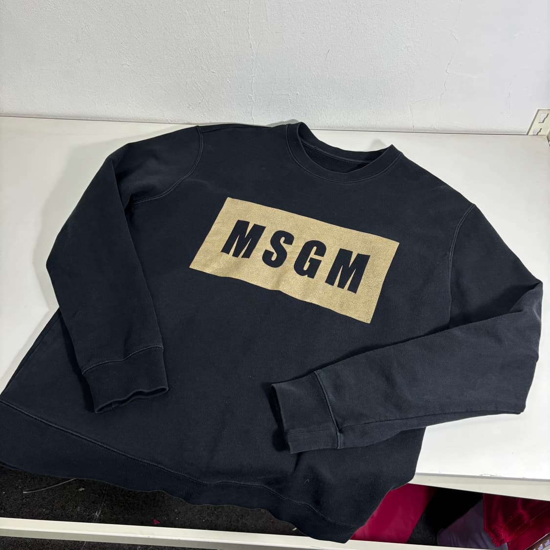 L MSGM 블랙 빅로고 맨투맨 상품이미지1