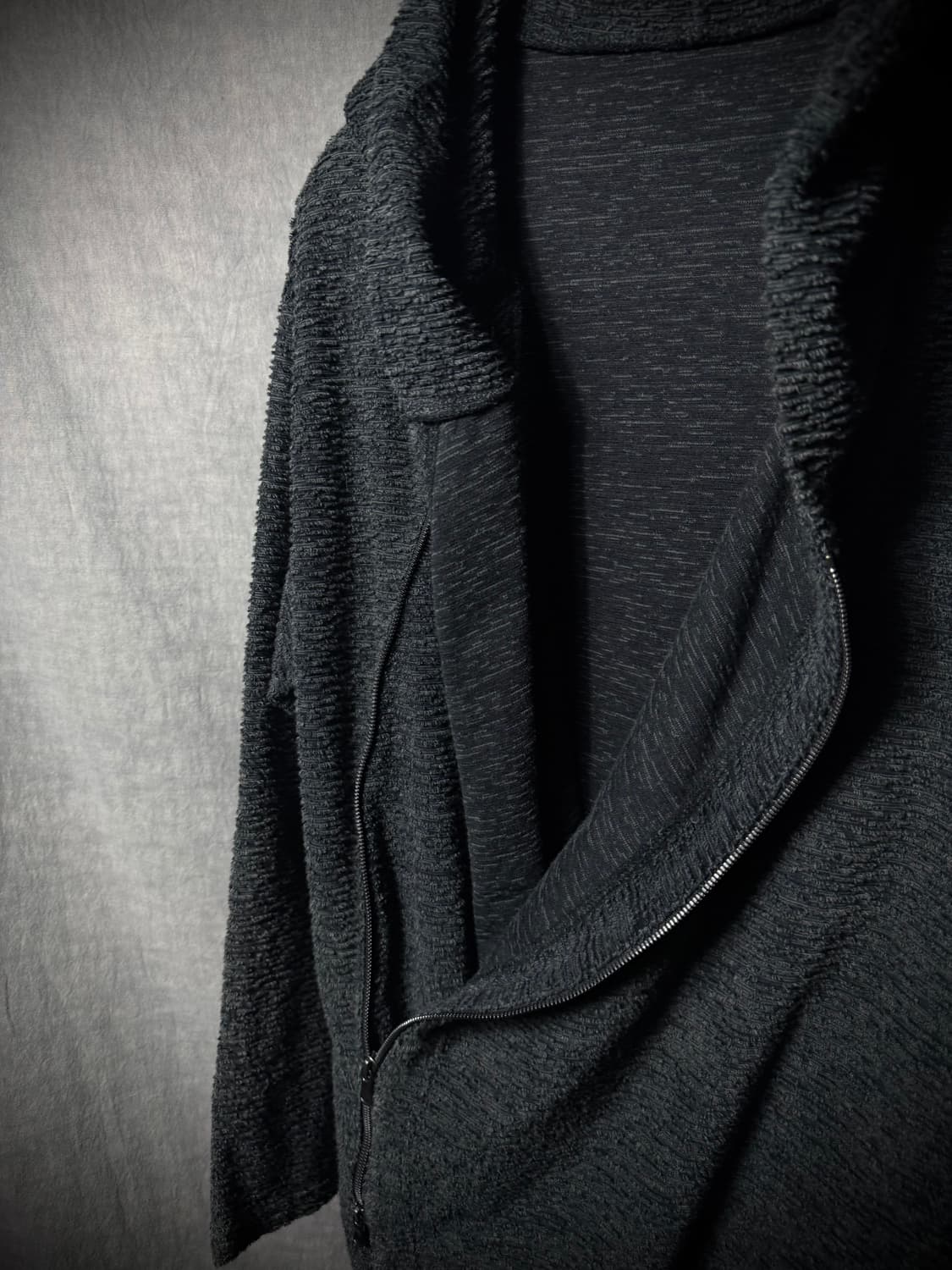 The Viridi-Anne Asymmetric Hooded Zip-Up 상품이미지4