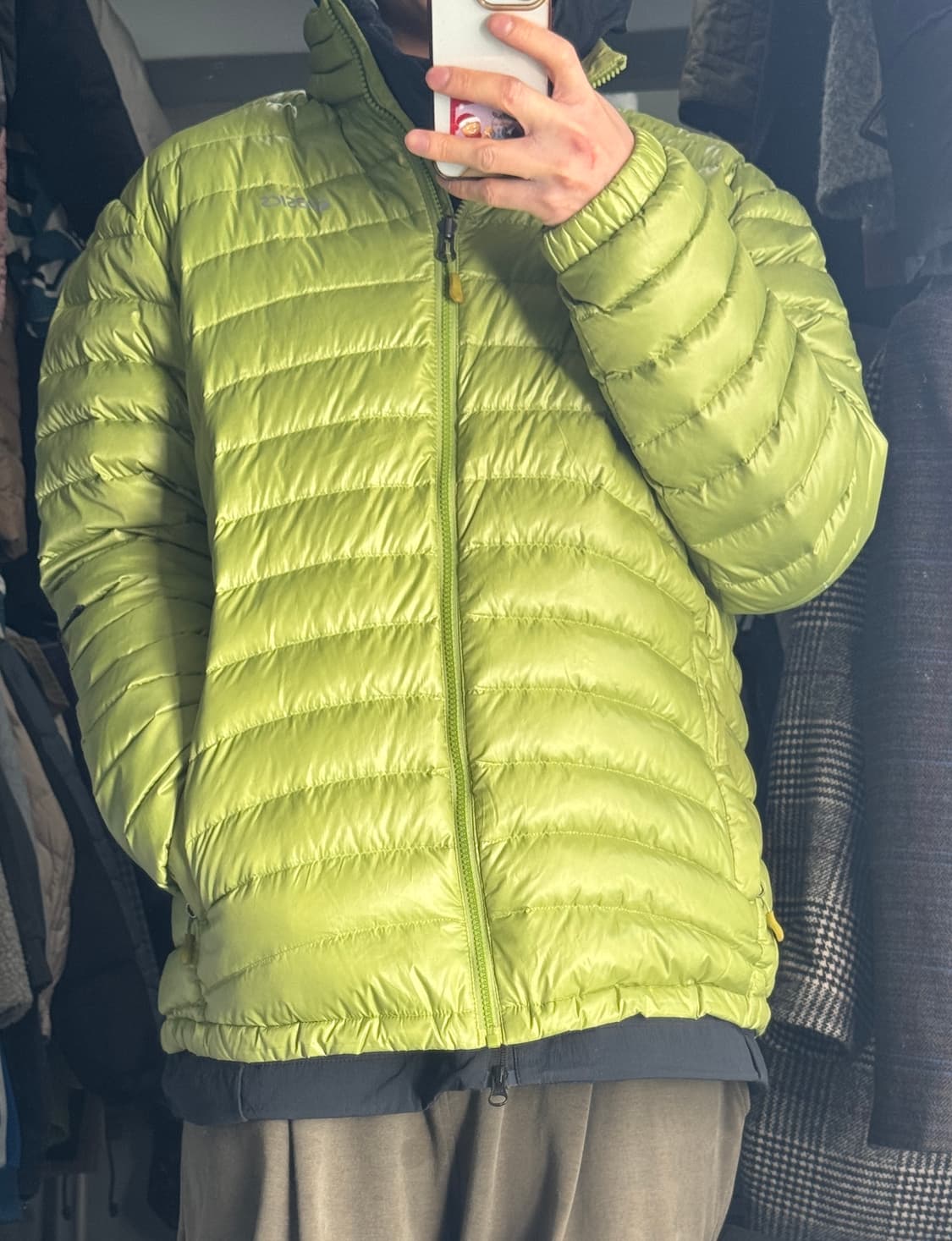 희귀!! 아식스 올드스쿨 네온 컬러 구스다운 경량 패딩 XL 상품이미지3