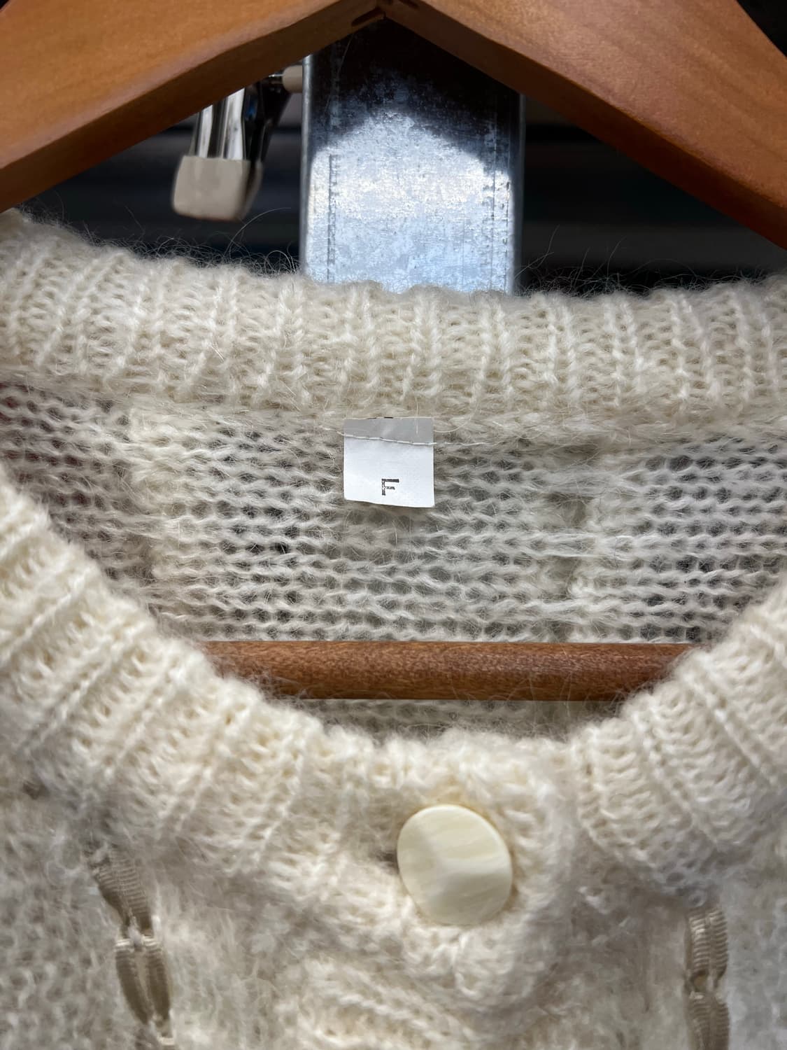 Cream Textured Knit Cardigan 상품이미지2