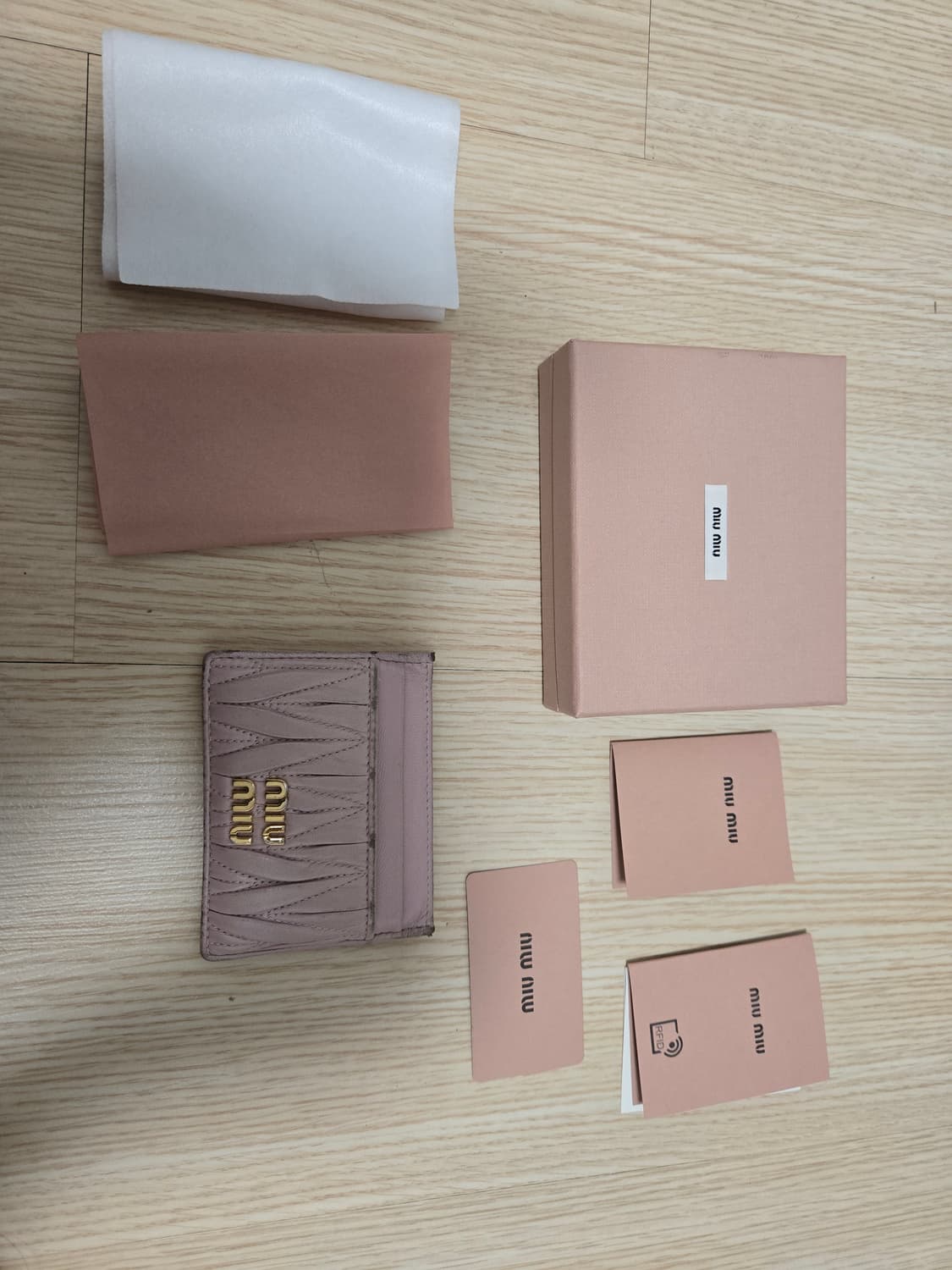 (정품) 미우미우 마테라쎄 카드지갑 엘러베스터 핑크 상품이미지7