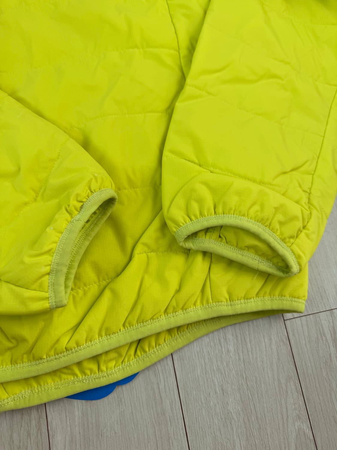 오스트리야 경량패딩 XL (새상품) 상품이미지10