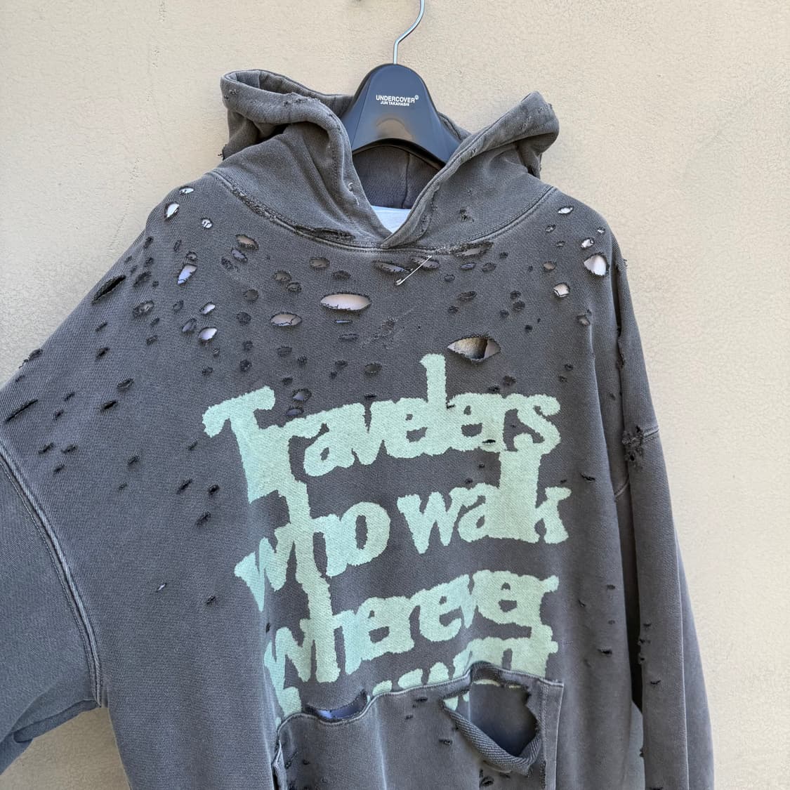 Distressed hoodie 상품이미지2
