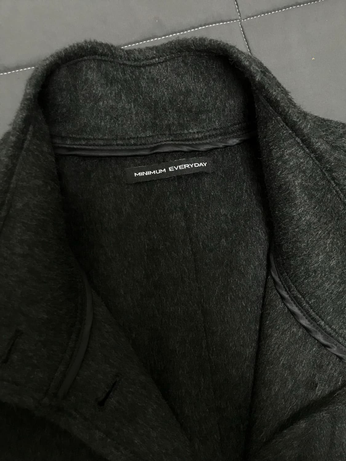 MINIMUM EVEDAY 하이넥 울블렌드 끈 모던 하프(차콜/Free) 상품이미지3