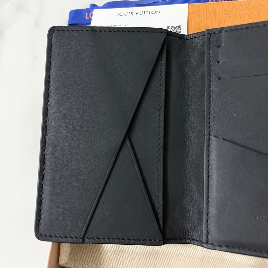 루이비통 토뤼옹 모노그램 블랙 오거나이저 카드지갑 상품이미지5