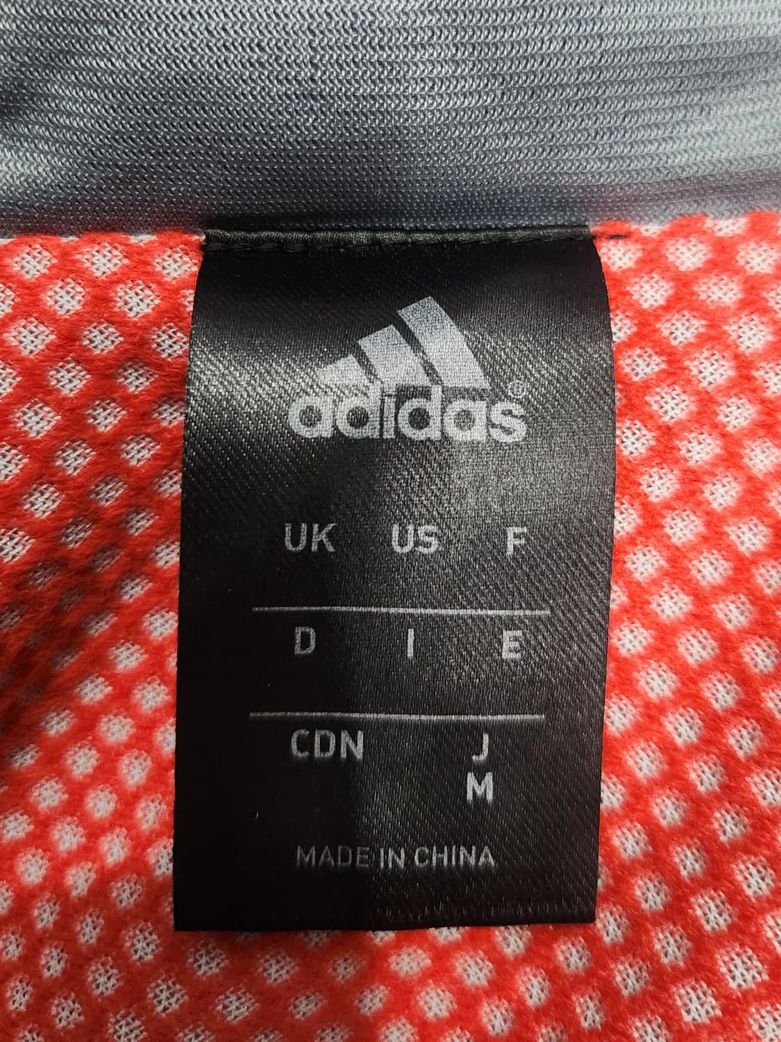 아디다스 후드 경량 패딩 M 상품이미지4