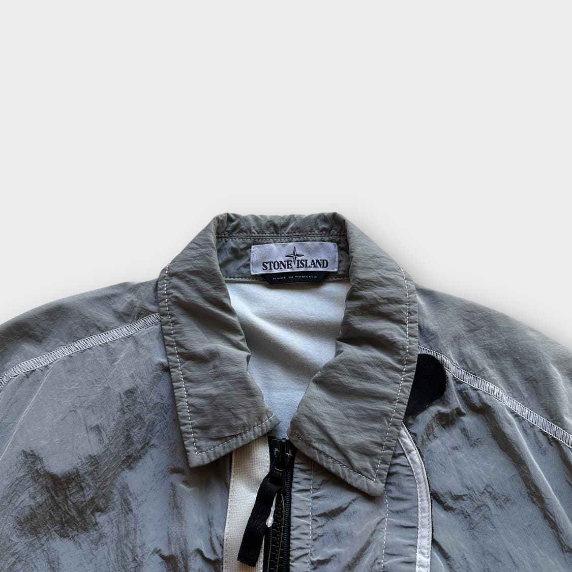 스톤아일랜드 18fw 아이스 나일론 메탈 오버셔츠 자켓 상품이미지3