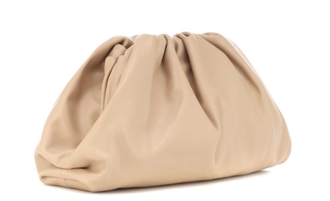 보테가베네타 더 숄더 파우치 라지 정품 (베이지) 상품이미지7