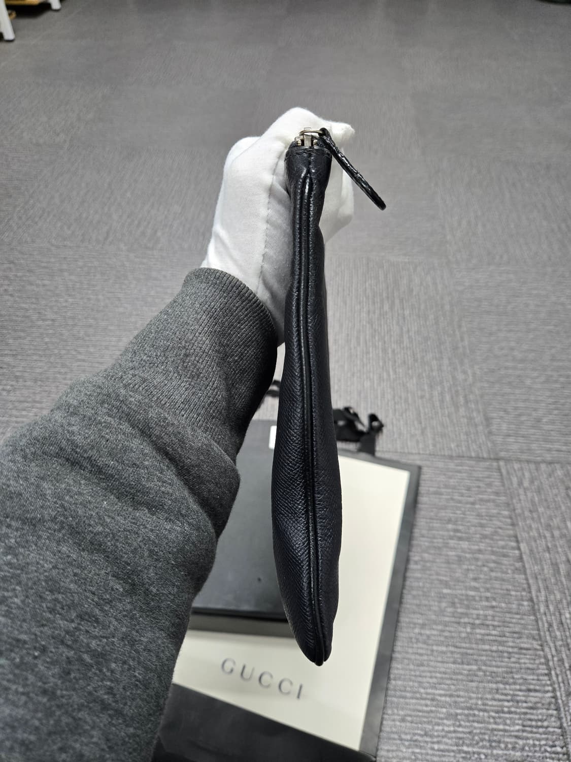 [특가][정품]발렌시아가 로고 클러치백 상품이미지3