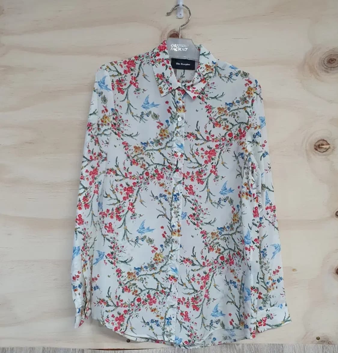 754)더쿠플스 새문양 블라우스 상품이미지1