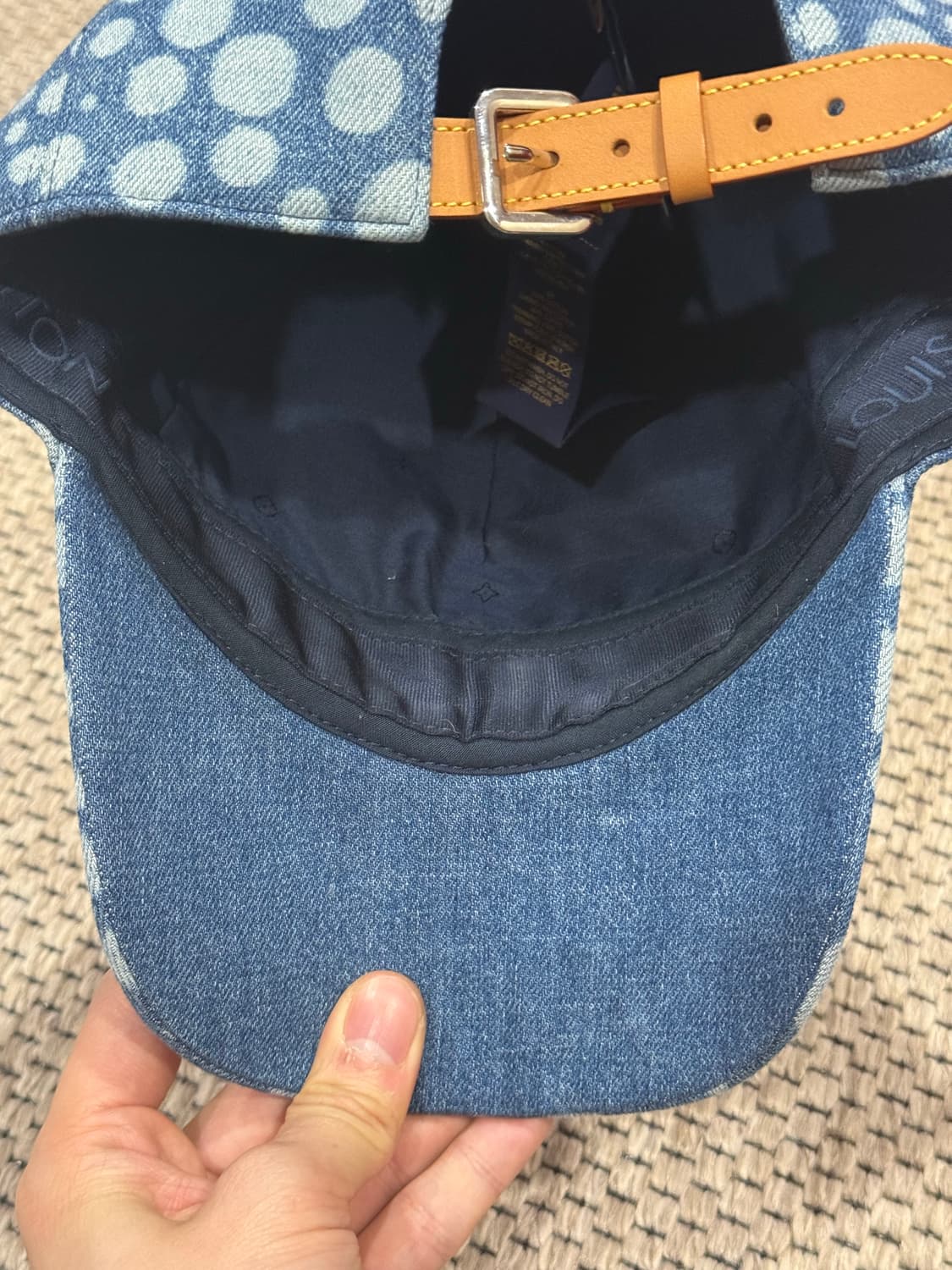 루이비통 X 야요이 쿠사마 인피니티 닷 데님 캡 L사이즈 상품이미지3