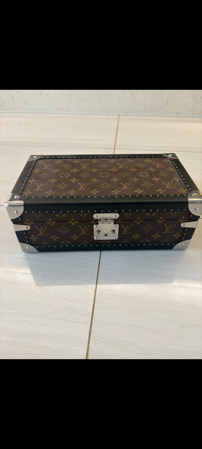 (새상품급) 루이비통 코프레 8 몽트레 모노그램 워치 케이스 상품이미지1