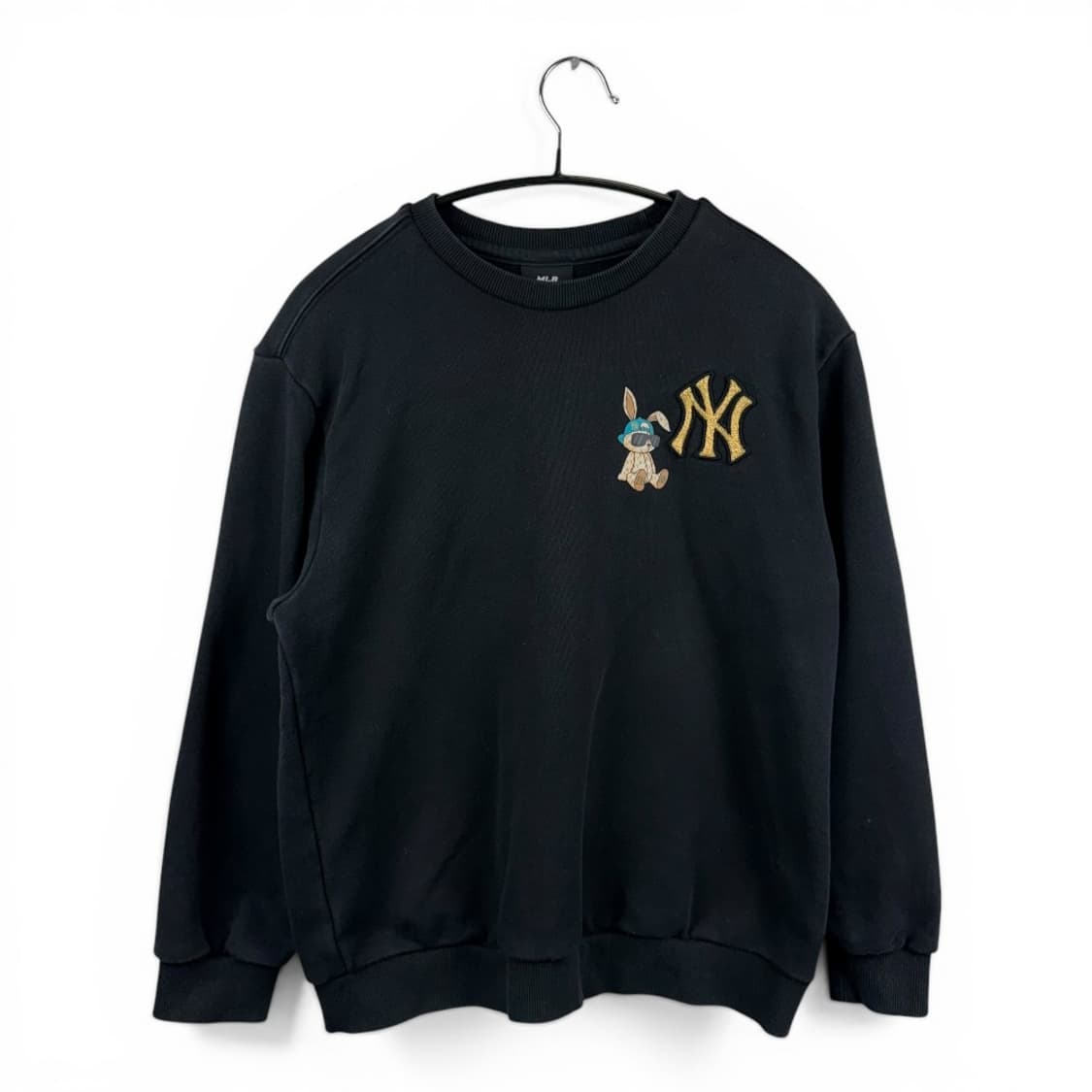 (150) MLB 키즈/우먼스 뉴이어 래빗 맨투맨 블랙 상품이미지1