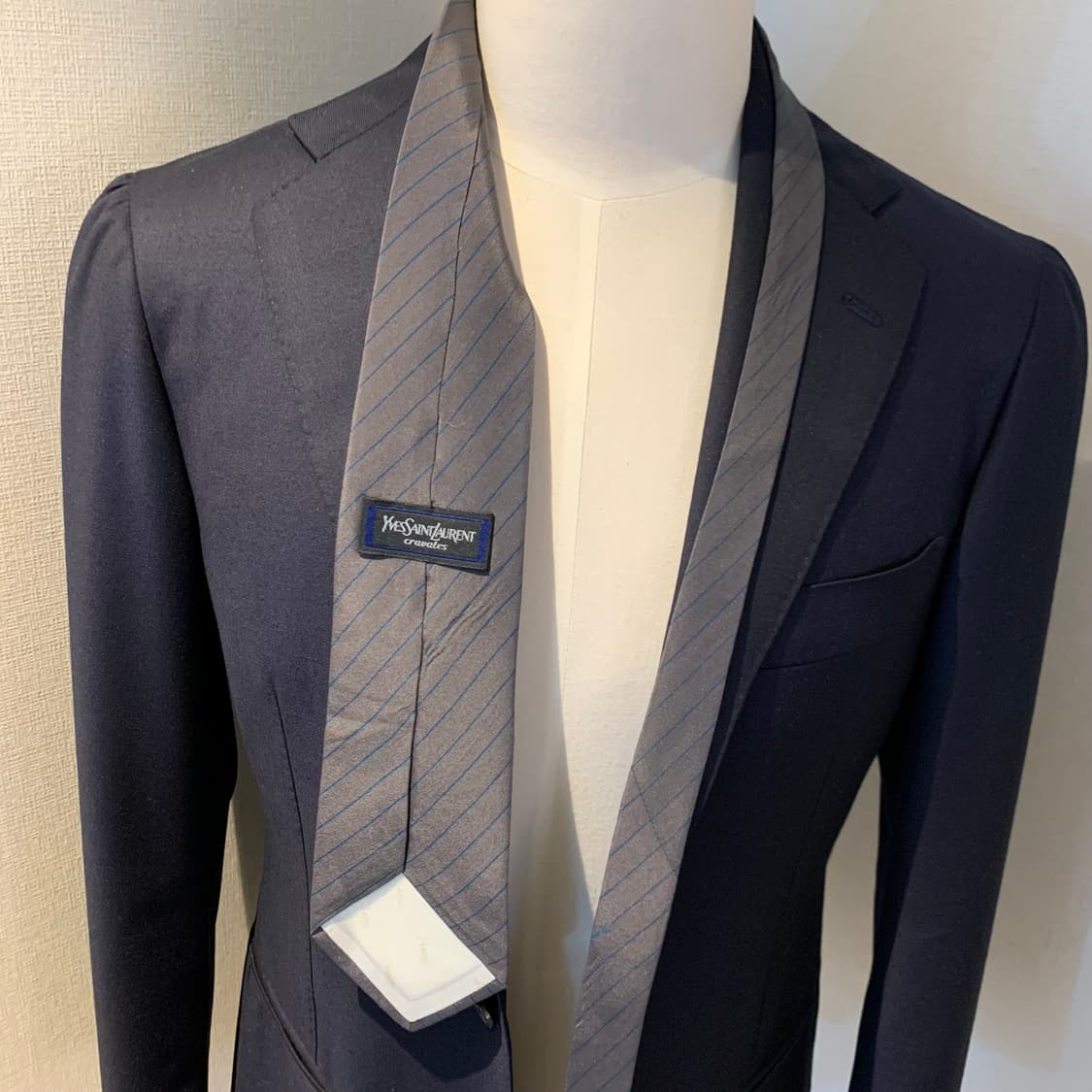 입생로랑 스트라이프 명품넥타이 YSL로고 100실크 A-A+등급 상품이미지2