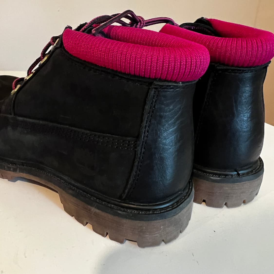 팀버랜드 넬리 추카 부츠 블랙 핑크 상품이미지4