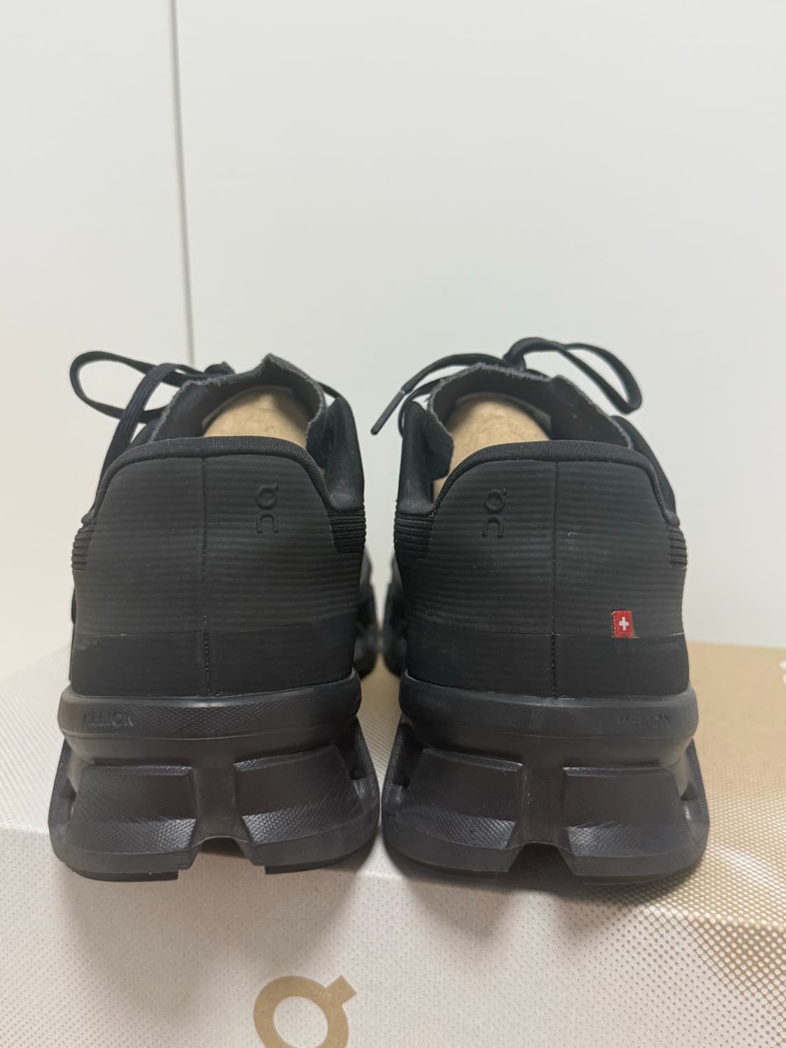 (290) 온러닝 클라우드몬스터 보이드 올블랙 상품이미지3