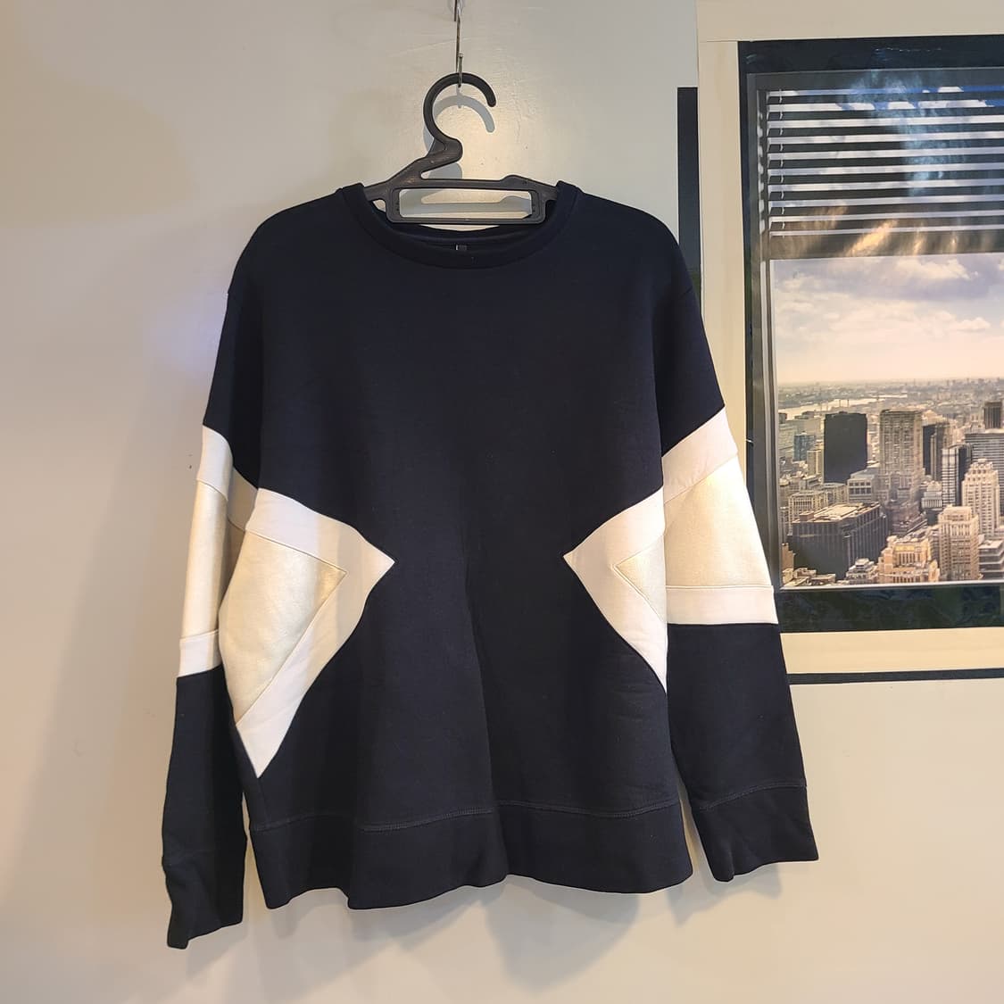 닐 바렛 Neil Barrett 지오메트릭 맨투맨 상품이미지1