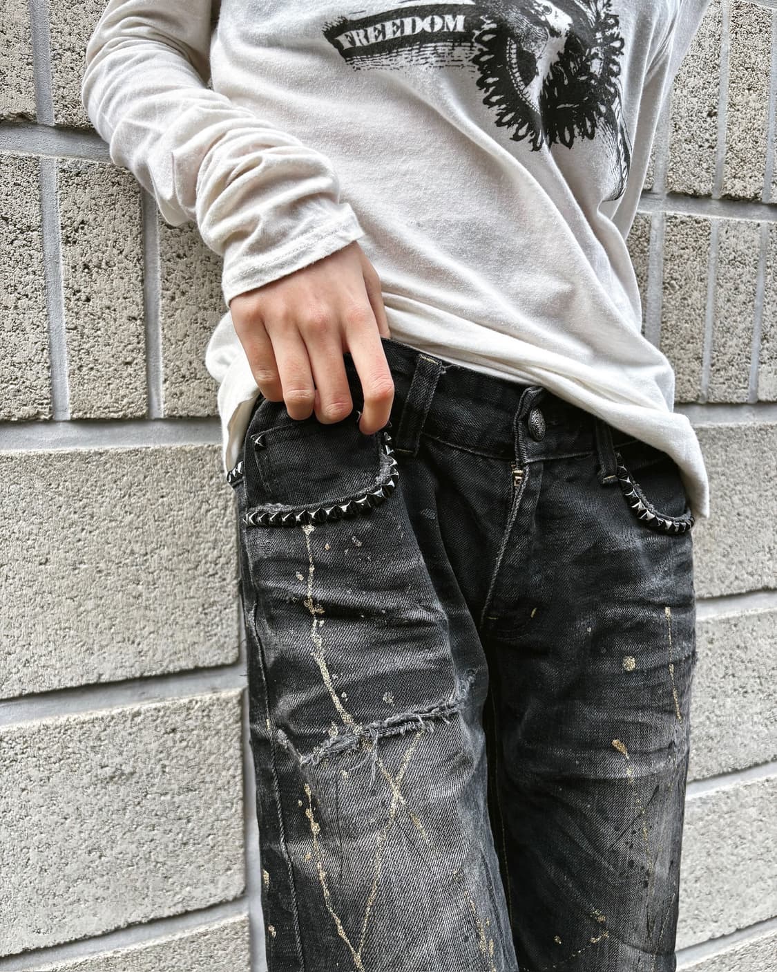 LAGUST 락시크 스터드 페인팅 데님팬츠 상품이미지3