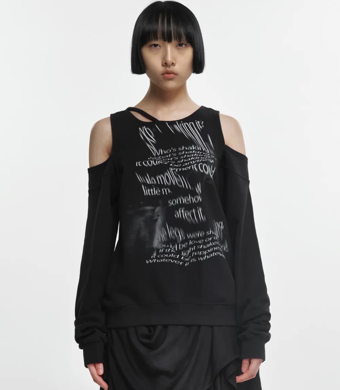 나체 BARE SWEAT SHIRT BLACK 2사이즈 팝니다 상품이미지1