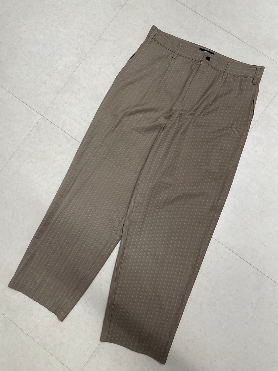 [30] 스투시 스트라이프 볼륨 플리츠 팬츠 베이지 상품이미지3