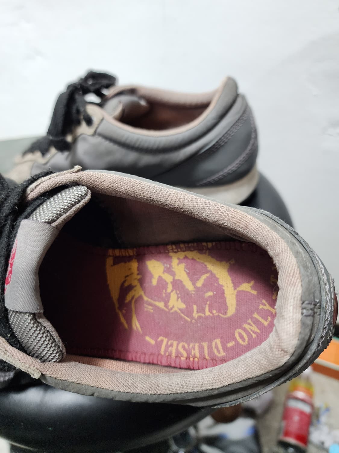 디젤 남성 빅로고 스니커즈 상품이미지4