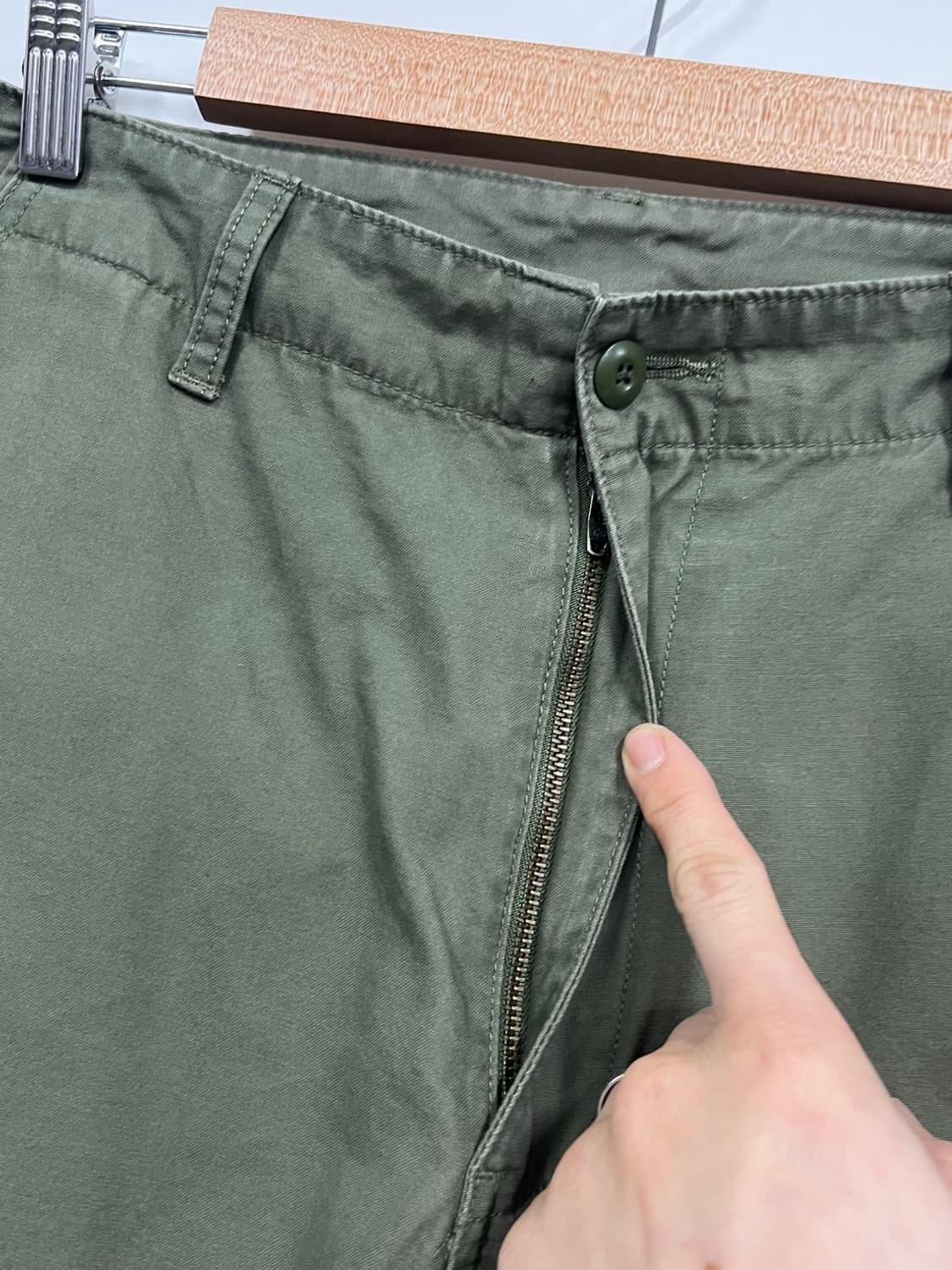 유니클로 코튼 카키 카고 팬츠  상품이미지3