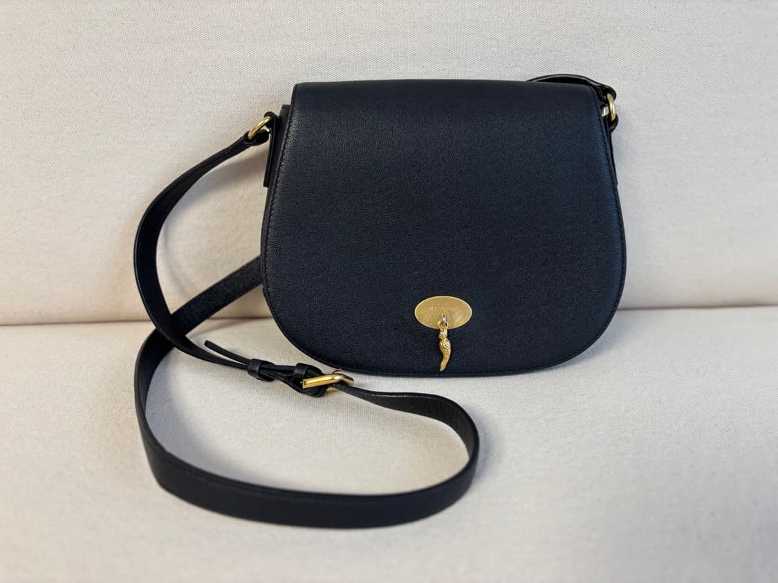 질스튜어트 소가죽 크로스백 상품이미지2