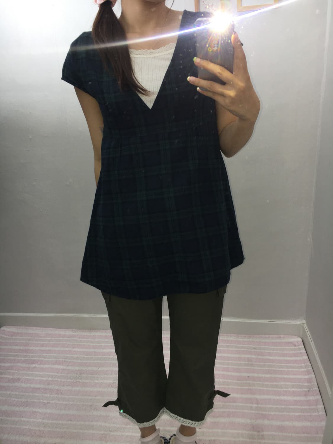 타탄체크 브이넥 블라우스 상품이미지8