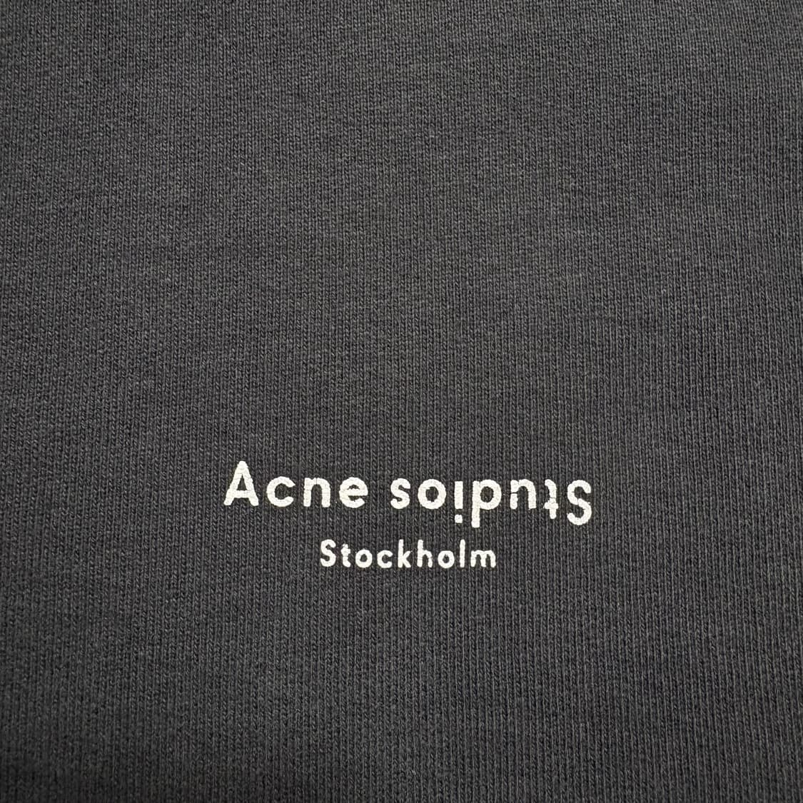 아크네스튜디오 맨투맨 상품이미지3