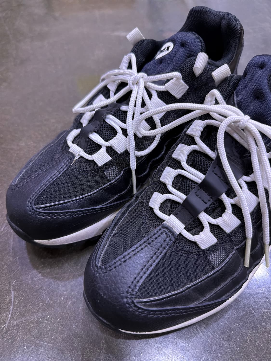 나이키 우먼스 에어맥스95 에센셜 음양 팩 블랙 235 상품이미지3