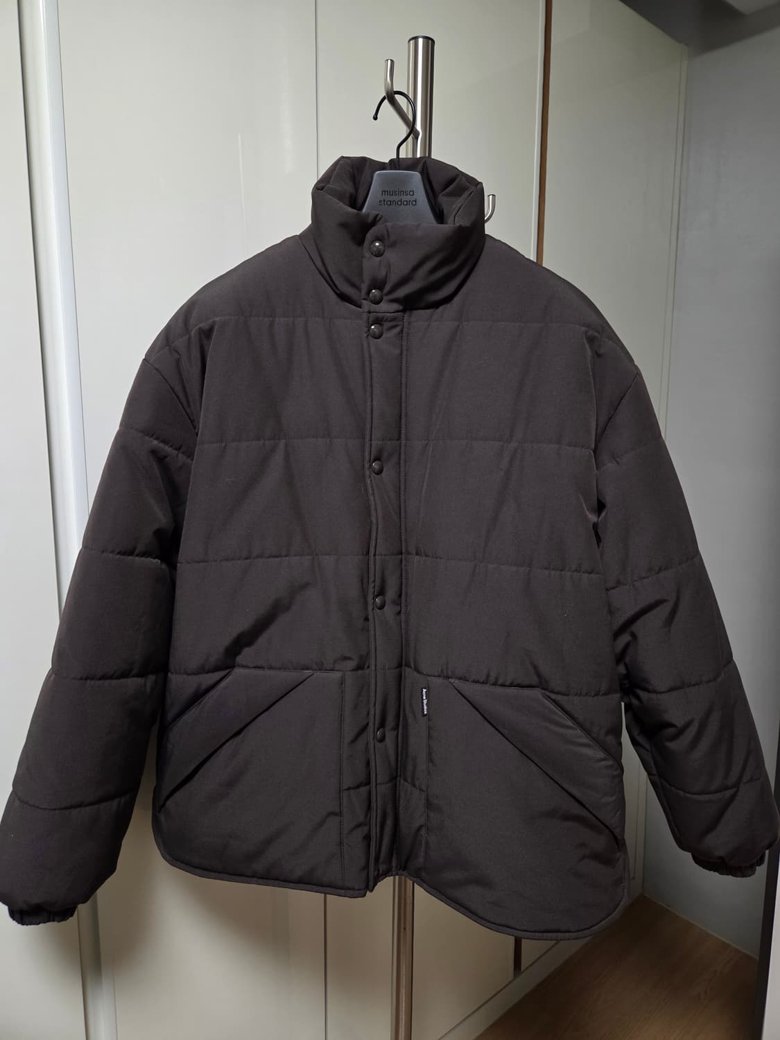 아크네 스튜디오 브라운 패딩 상품이미지3