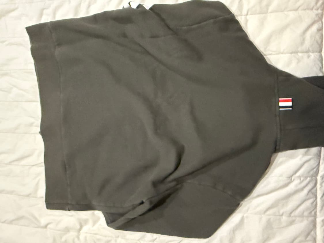 톰브라운 4바 후드티 판매합니다 상품이미지8