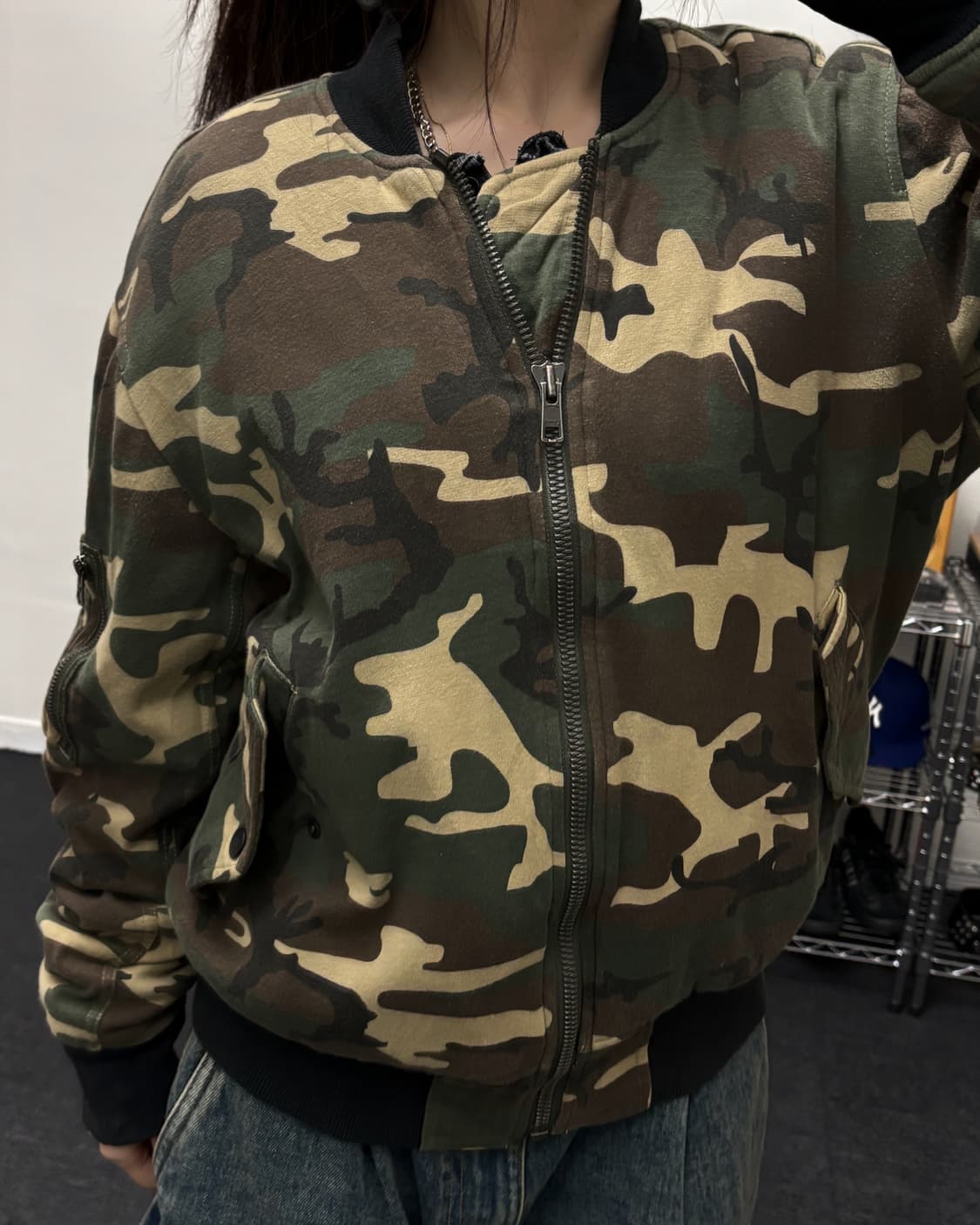 알파인더스트리 카모 스웻 봄버 자켓 상품이미지2