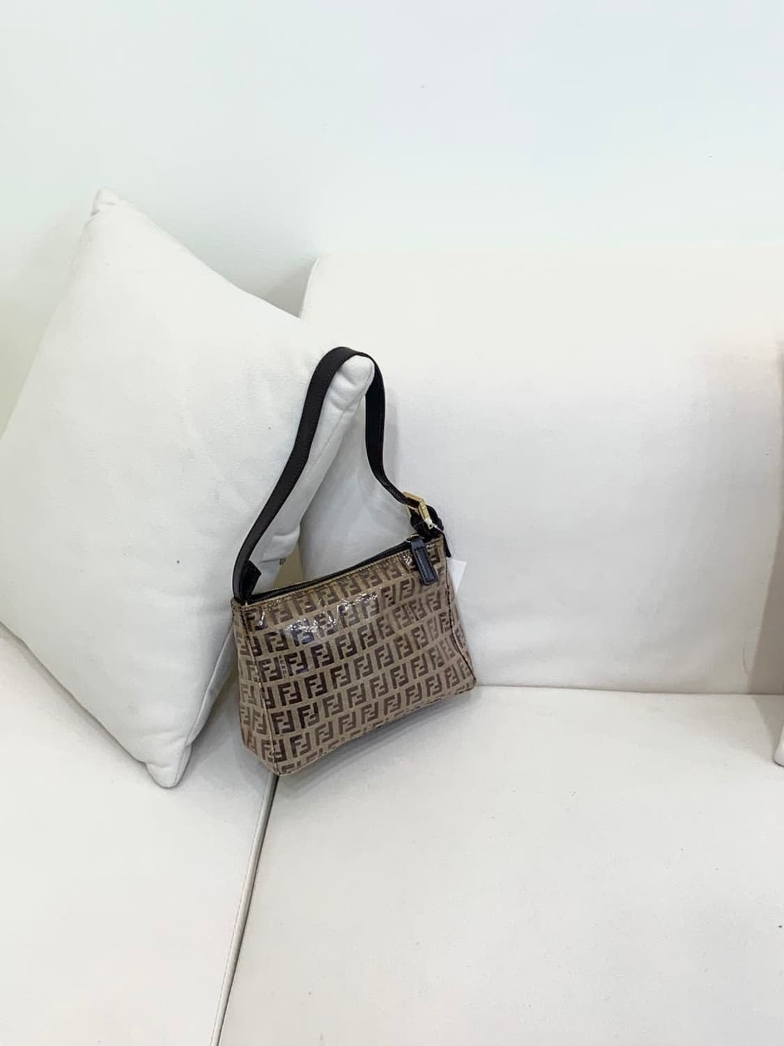 펜디 주키노 크리스탈 토트백 (정품) 상품이미지1