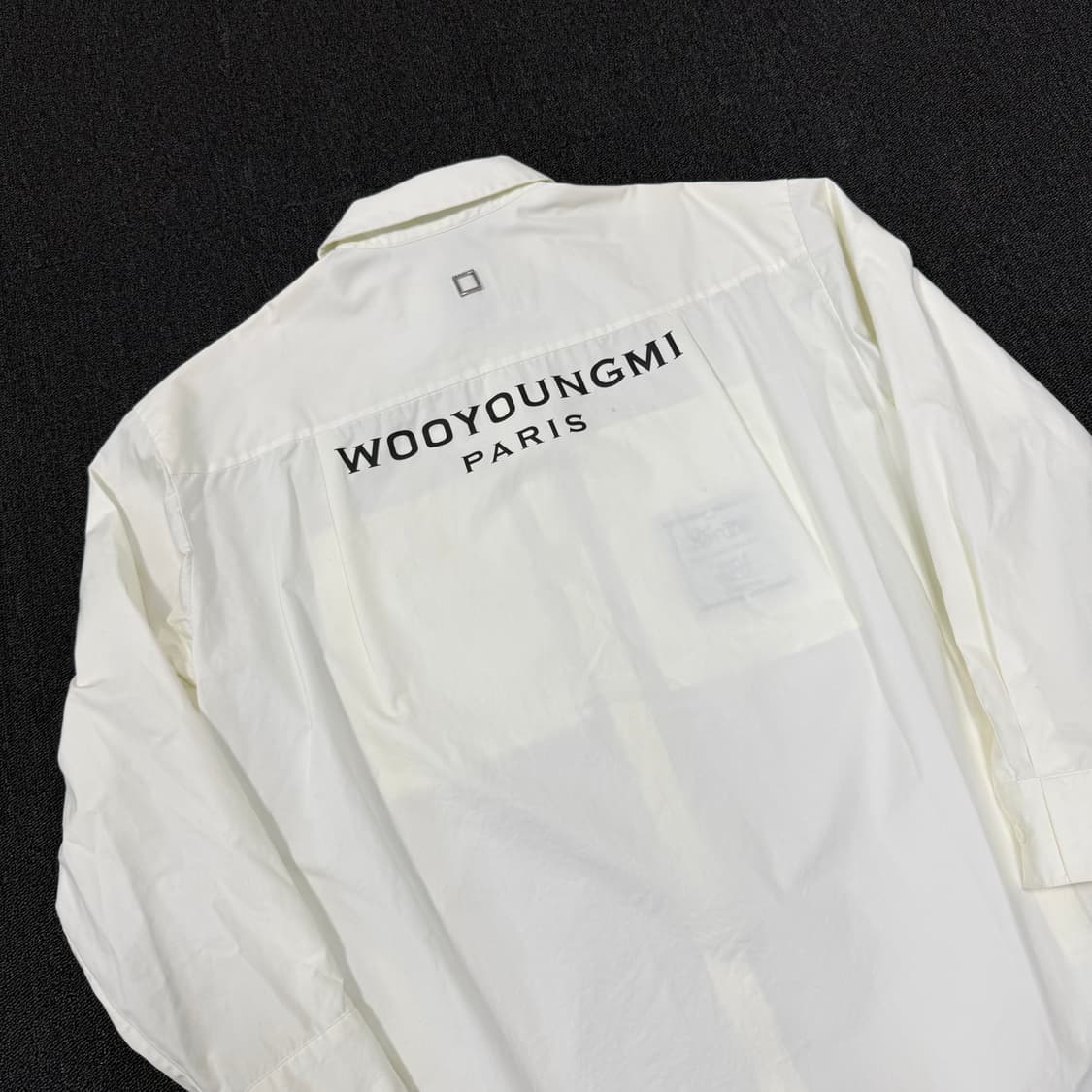 우영미 백로고 디테일 셔츠  상품이미지2