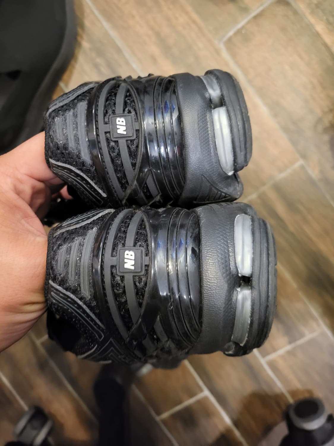 뉴발란스 1906R 블랙 운동화270 상품이미지2