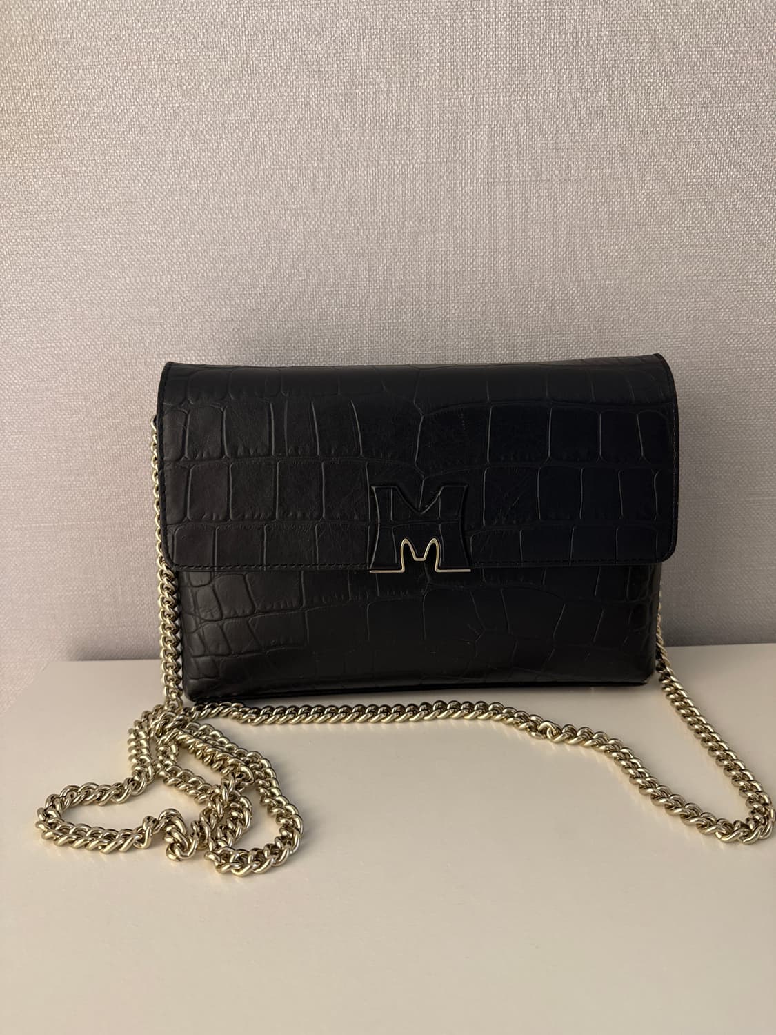 메트로시티 체인 크로스백 블랙 상품이미지1