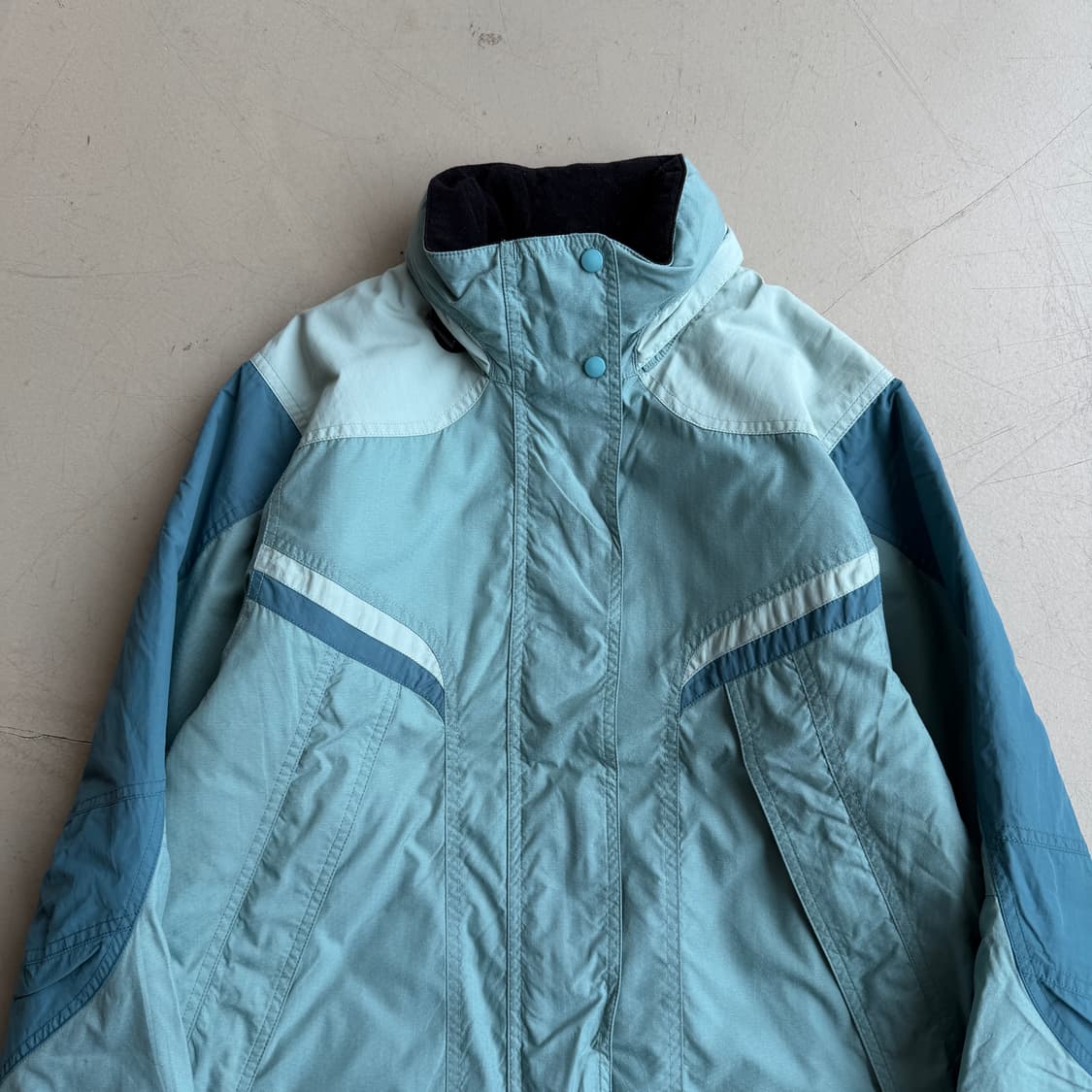 엘엘빈 아웃도어 자켓 상품이미지4