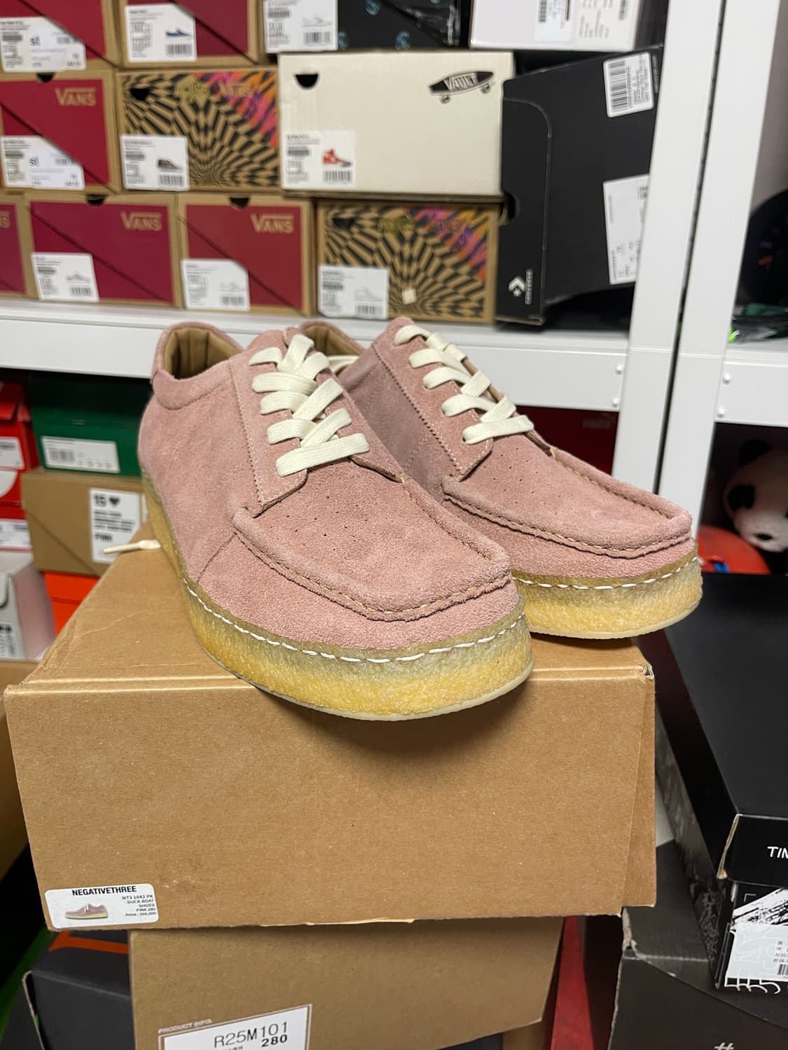 네거티브쓰리 듀익 보트 핑크 스웨이드 상품이미지1