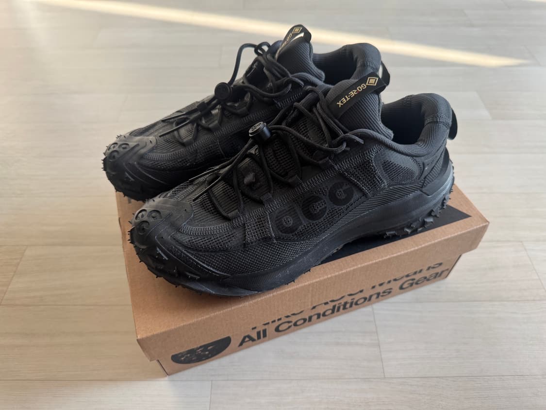 나이키 ACG 마운틴 플라이 2 로우 고어텍스 블랙 260사이즈 상품이미지1