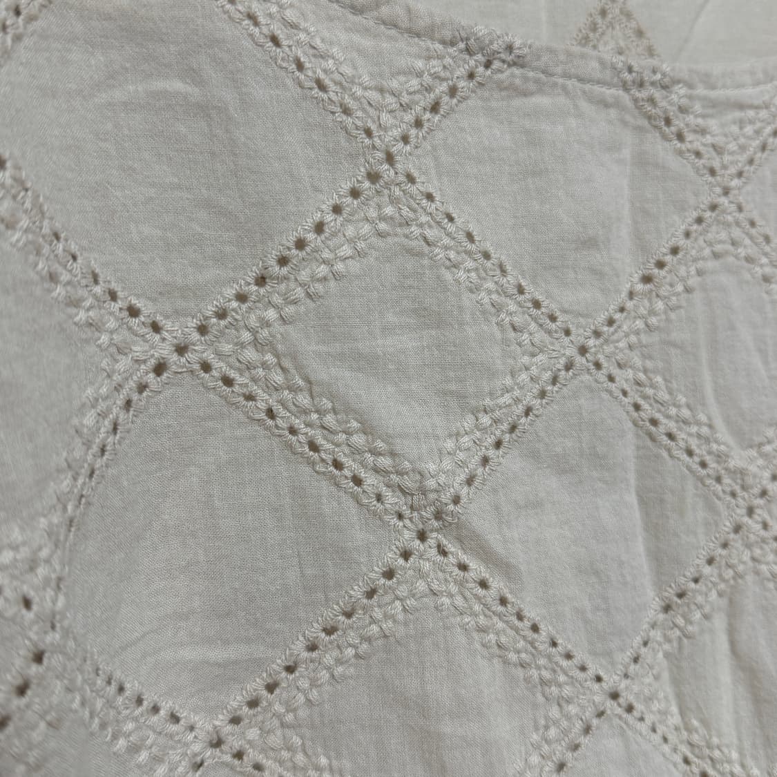 스튜디오 클립 펀칭 블라우스 상품이미지3