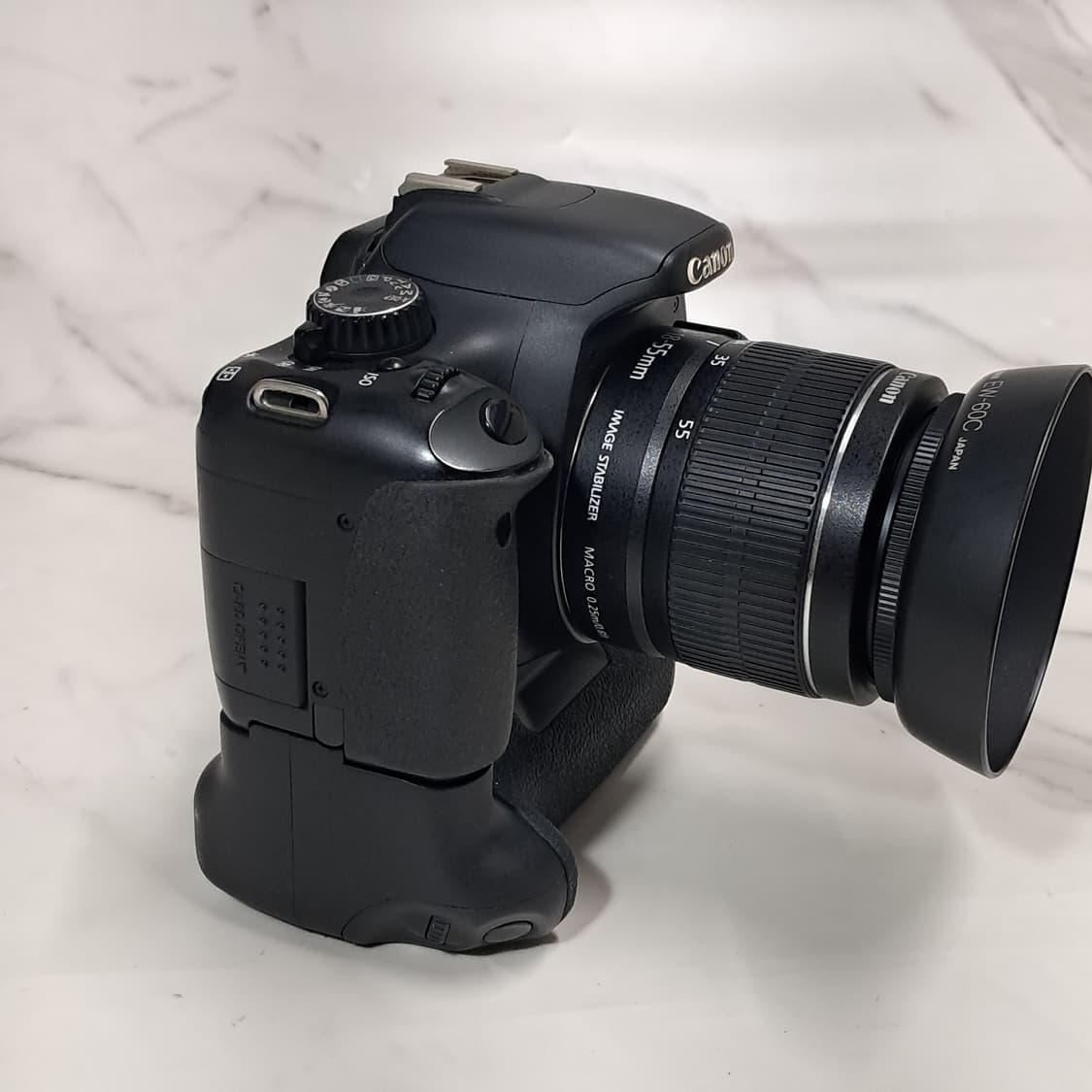 캐논 550D /18-55mm IS 2 렌즈 /세로그립 /가방 상품이미지3