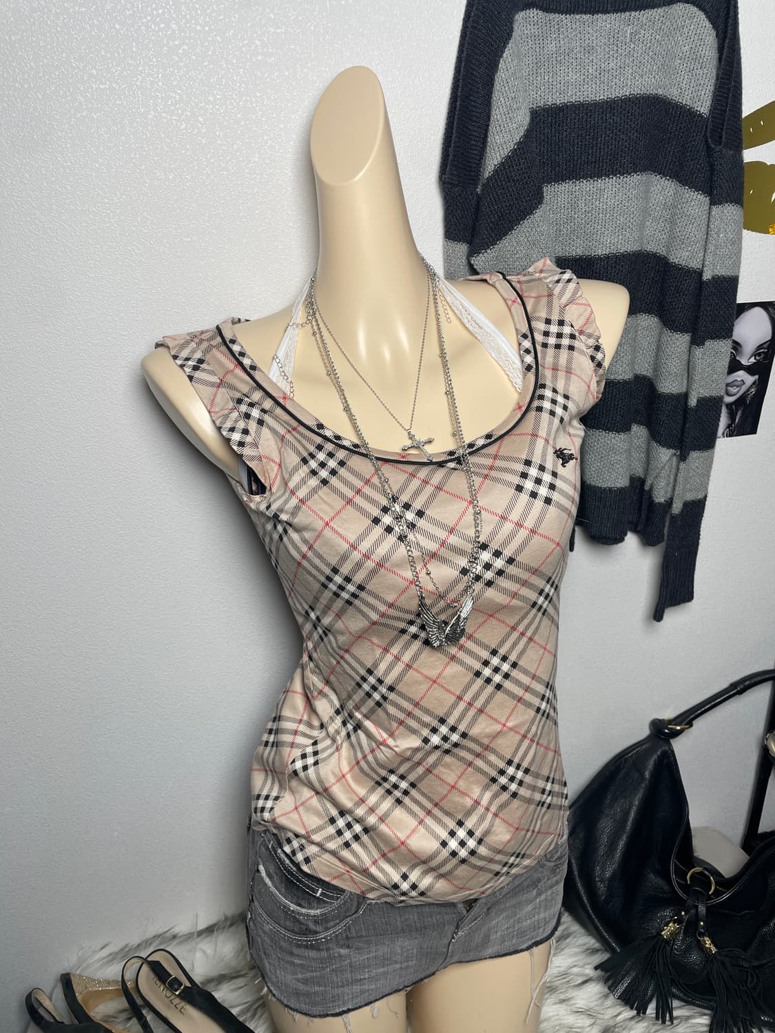 Burberry 버버리 블루라벨 베이지 나시탑 상품이미지3